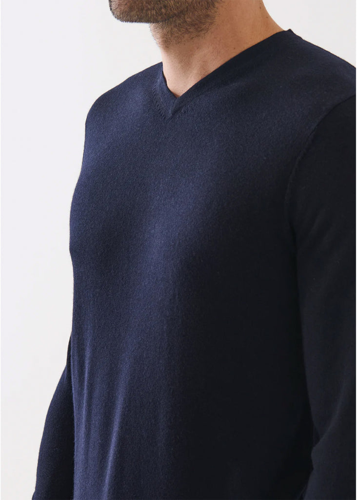 Patrick Assaraf 14GG Merino V Neck Sweater | Dark Navy - Jordan Lash Charleston