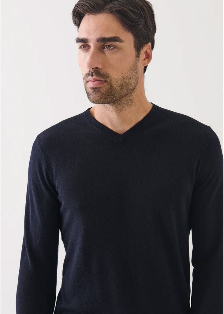Patrick Assaraf 14GG Merino V Neck Sweater | Dark Navy - Jordan Lash Charleston